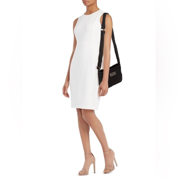 Marc Jacob’s Quilted Logo Crossbody Bag - Picture 2 of 7